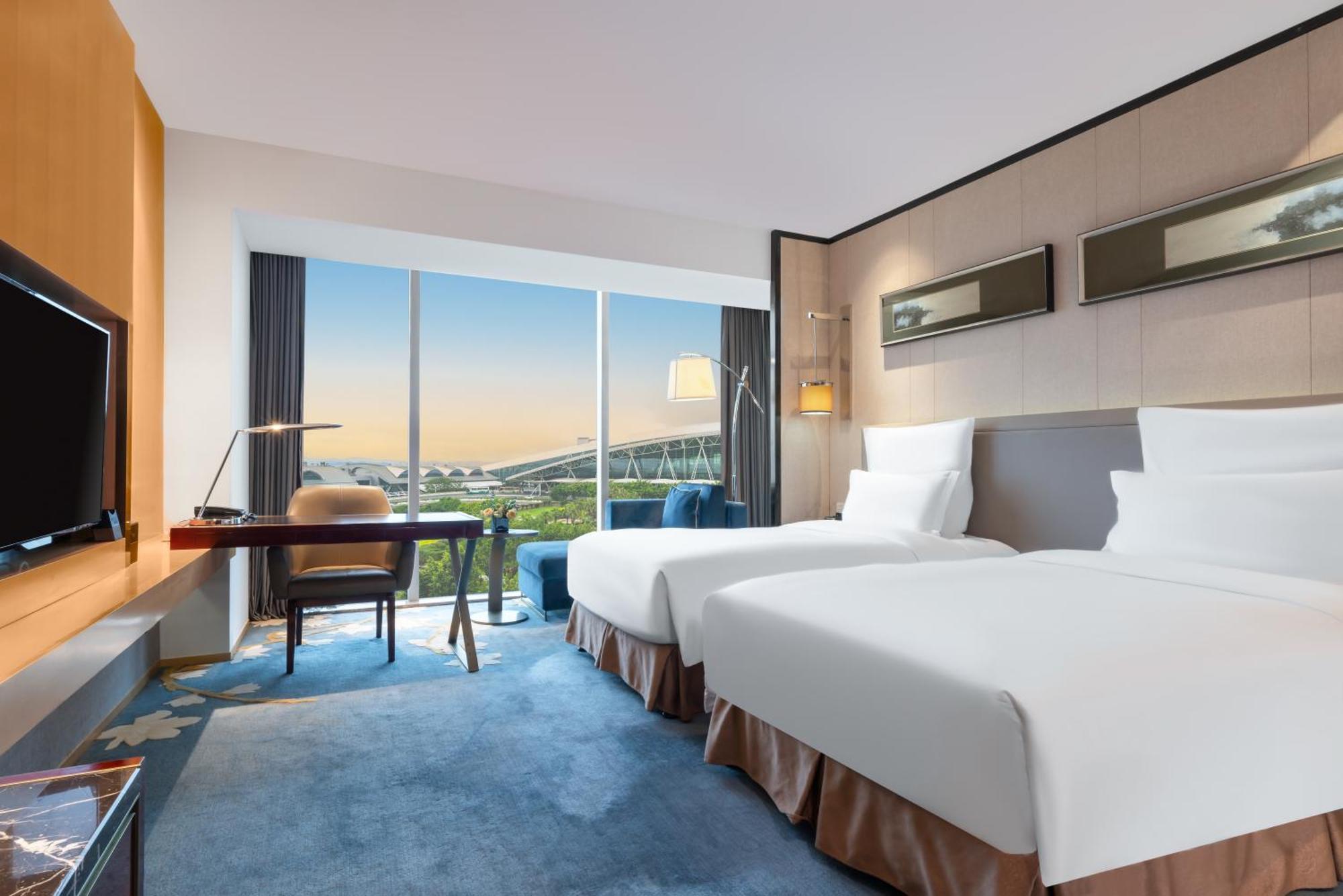 Pullman Baiyun Airport - Free Shuttle Bus & Official Registration Agency During Fair Guangzhou